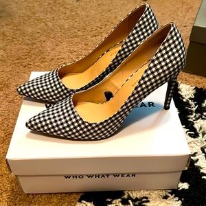 NWT Who What Wear- heels b&w